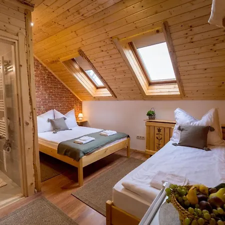 Tuenderkert Apartman Дебрецен Экстерьер фото