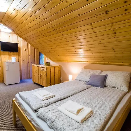 Tuenderkert Apartman Дебрецен Экстерьер фото