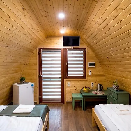 Tuenderkert Apartman Дебрецен Экстерьер фото
