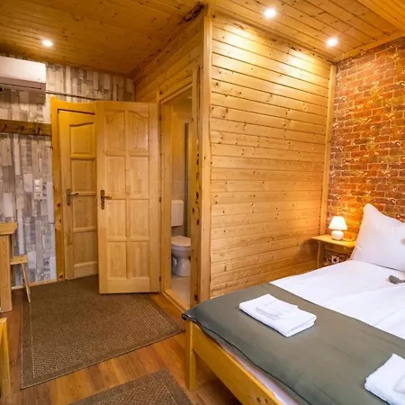 Tuenderkert Apartman Дебрецен Экстерьер фото