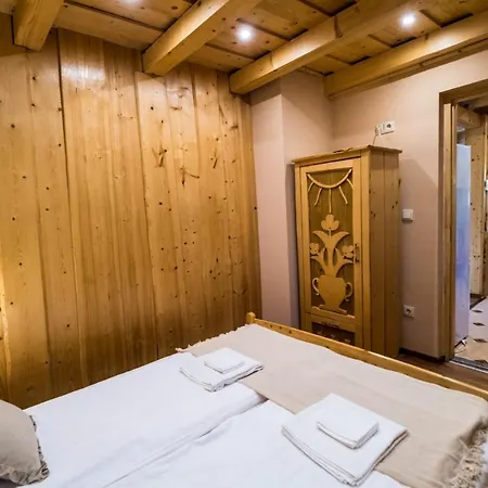 Tuenderkert Apartman Дебрецен Экстерьер фото