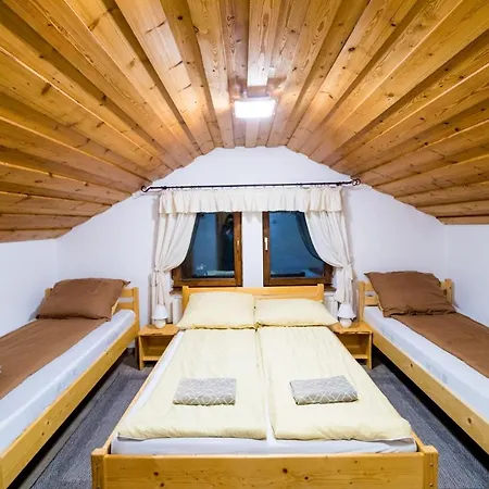 Tuenderkert Apartman Дебрецен Экстерьер фото