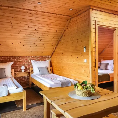Tuenderkert Apartman Дебрецен Экстерьер фото