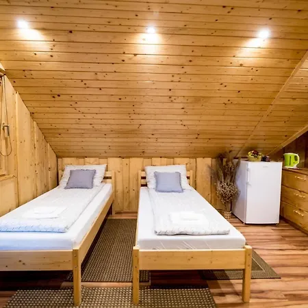 Tuenderkert Apartman Дебрецен Экстерьер фото