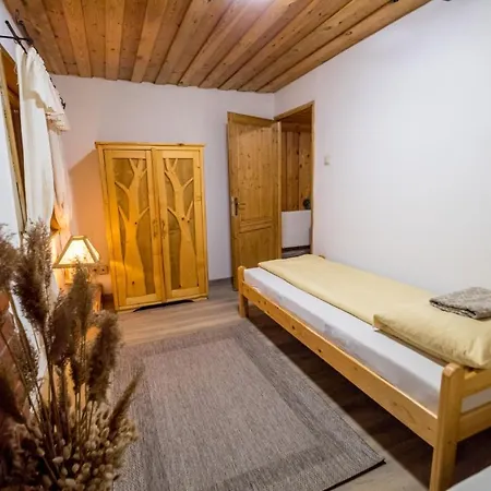 Tuenderkert Apartman Дебрецен Экстерьер фото