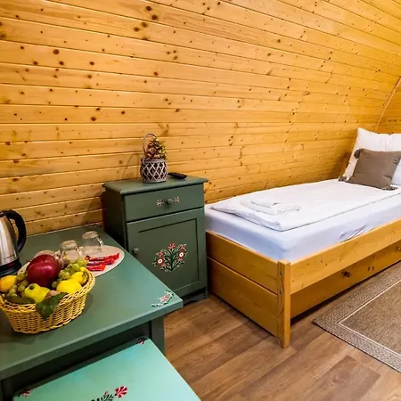 Tuenderkert Apartman Дебрецен Экстерьер фото