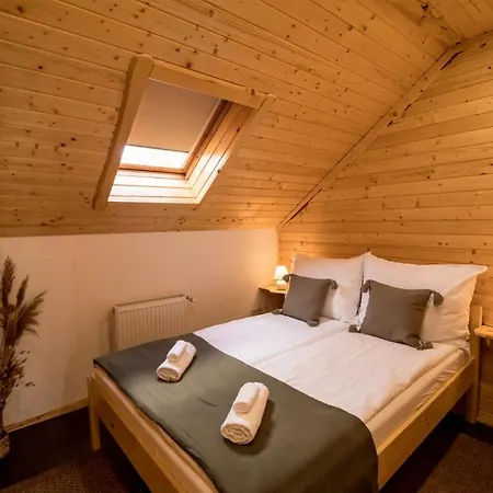 Tuenderkert Apartman Дебрецен Экстерьер фото