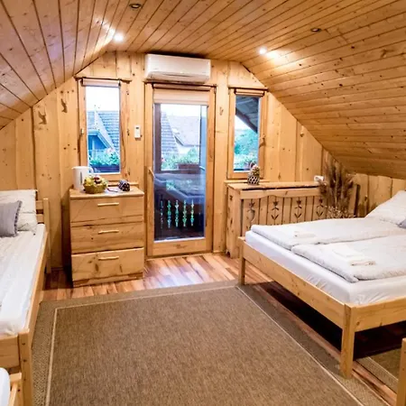 Tuenderkert Apartman Дебрецен Экстерьер фото